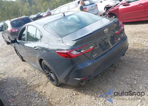 2025 Toyota Camry Se из США, поврежденный, VIN 4T1DAACKXSU142588